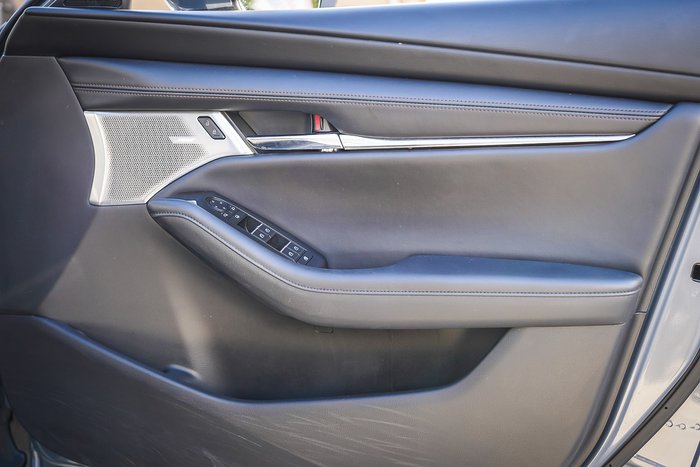 2022 MAZDA MAZDA3 X20 ASTINA M HYBRID