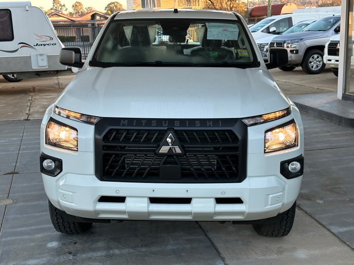 2026 MITSUBISHI TRITON GLX