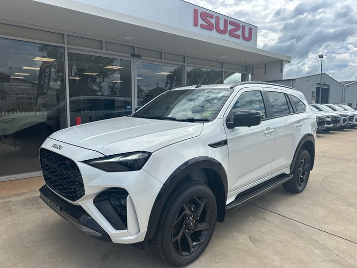 2025 Isuzu MU-X MY25.5 Isuzu MU-X 4X4  X-Terrian 3.0L Automatic  (UJOR510D) demo inc Towbar 7 pin harness, Wireless Phone Charger, Rubber Floor mats.