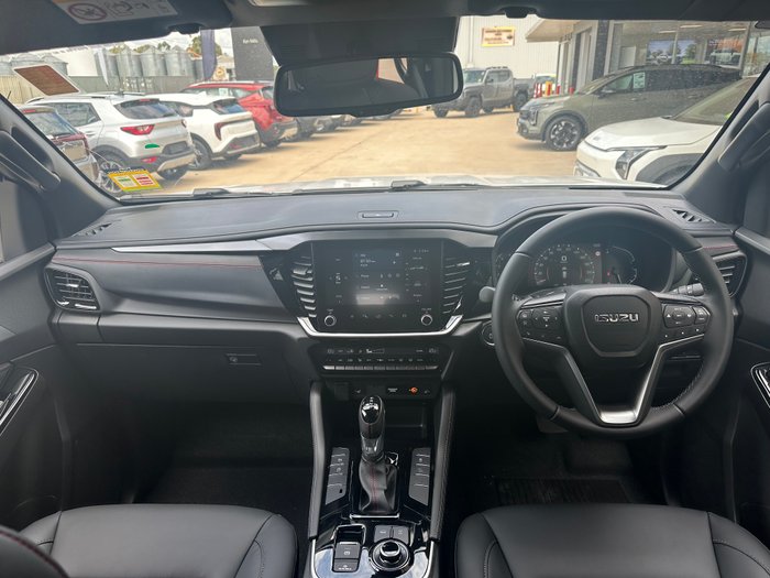 2025 Isuzu MU-X MY25.5 Isuzu MU-X 4X4  X-Terrian 3.0L Automatic  (UJOR510D) demo inc Towbar 7 pin harness, Wireless Phone Charger, Rubber Floor mats.