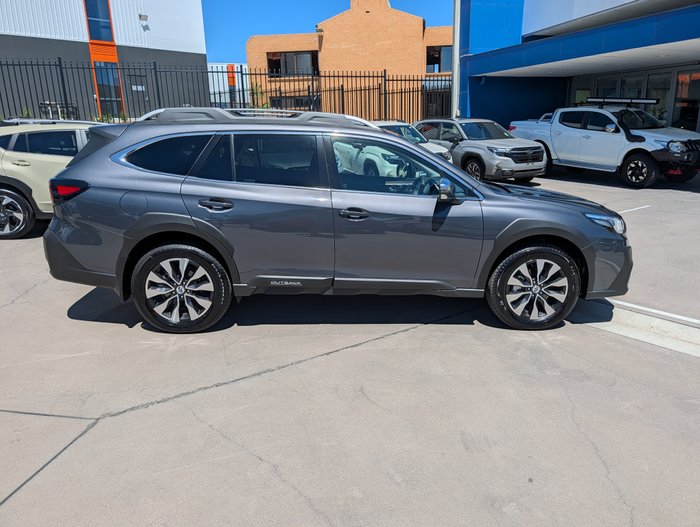 2025 Subaru Outback AWD Touring XT