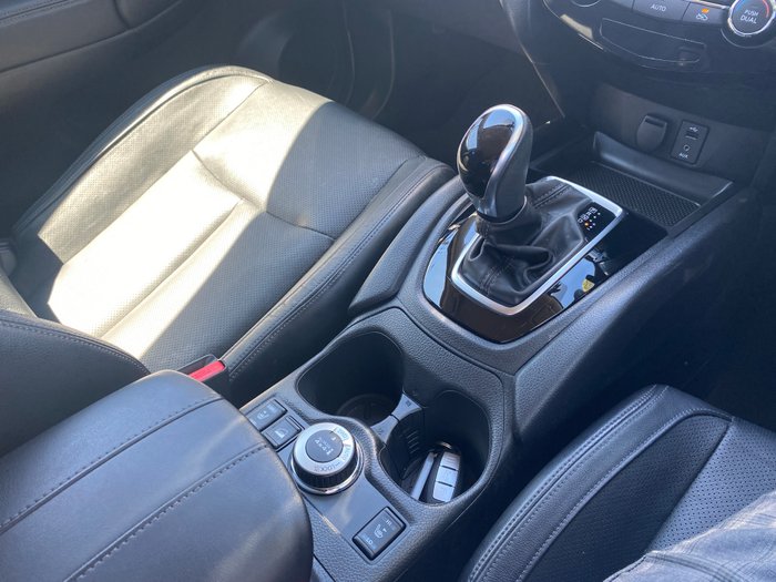 2020 Nissan X-TRAIL ST-L