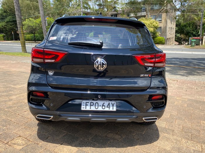 2024 MG ZST Essence