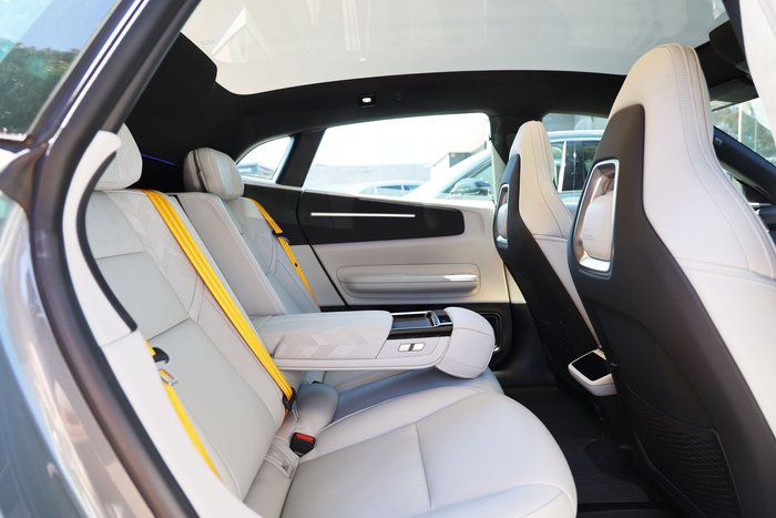2025 Polestar 4 Long range Dual motor