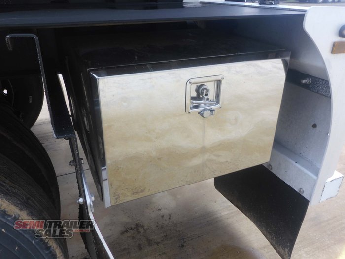 2017 Jamieson Boomer Side Tipper Tanker Road Train Rated