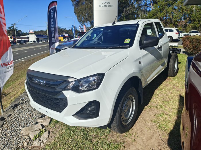 2025 ISUZU D-MAX SX