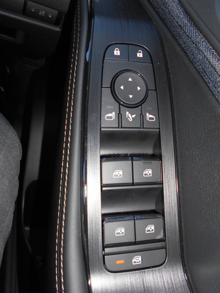 2025 Nissan X-TRAIL ST