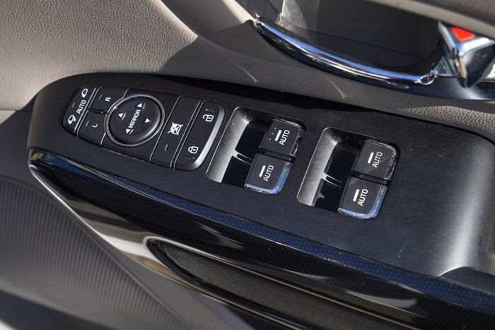 2020 Kia Carnival Si