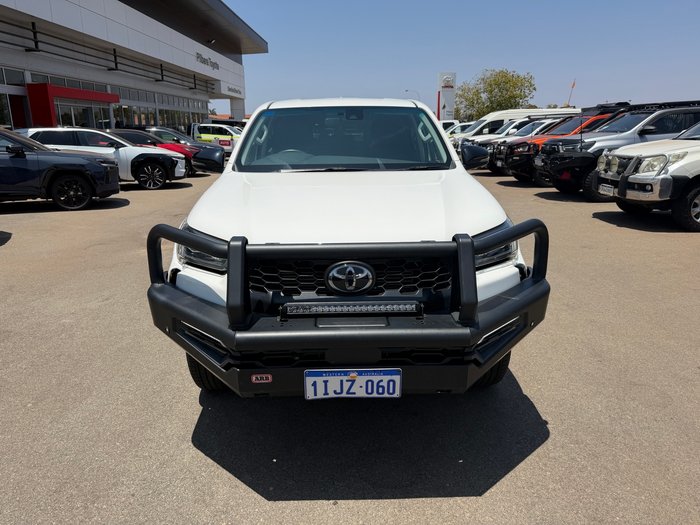 2024 Toyota Hilux