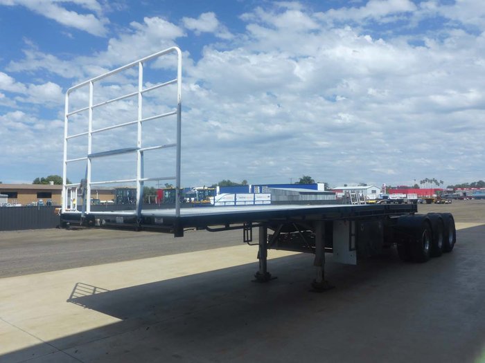 2006 Vawdrey 12 Pallet Flat Top A Trailer