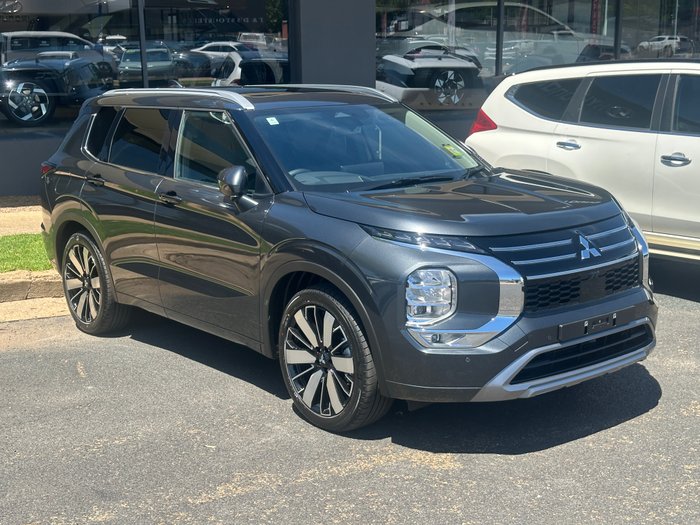 2025 MITSUBISHI OUTLANDER