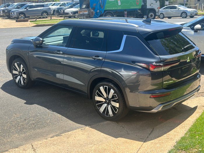 2025 MITSUBISHI OUTLANDER EXCEED