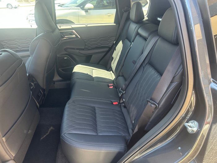 2025 MITSUBISHI OUTLANDER EXCEED