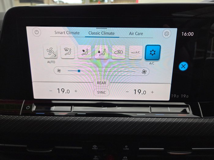 2022 VOLKSWAGEN GOLF MY23 R-LINE BLACK