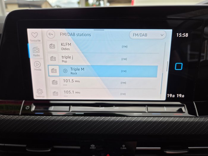 2022 VOLKSWAGEN GOLF MY23 R-LINE BLACK