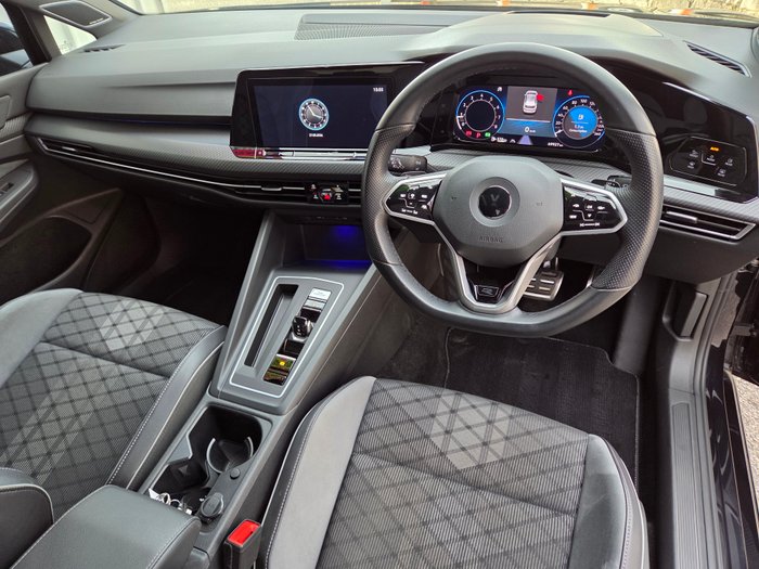 2022 VOLKSWAGEN GOLF MY23 R-LINE BLACK