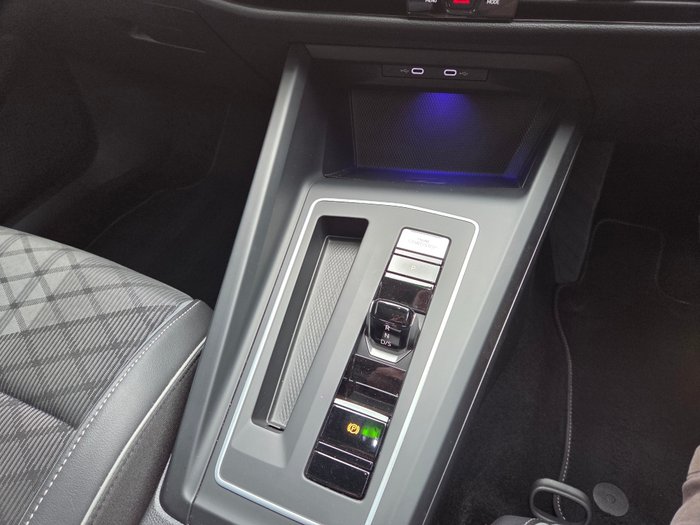2022 VOLKSWAGEN GOLF MY23 R-LINE BLACK