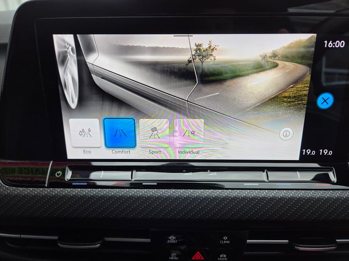 2022 VOLKSWAGEN GOLF MY23 R-LINE BLACK