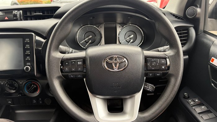 2024 Toyota Hilux 4x4 SR 2.8L T Diesel Automatic Double Cab