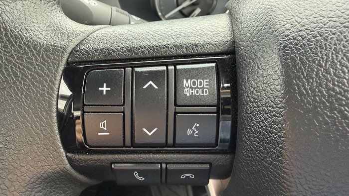 2024 Toyota Hilux 4x4 SR 2.8L T Diesel Automatic Double Cab