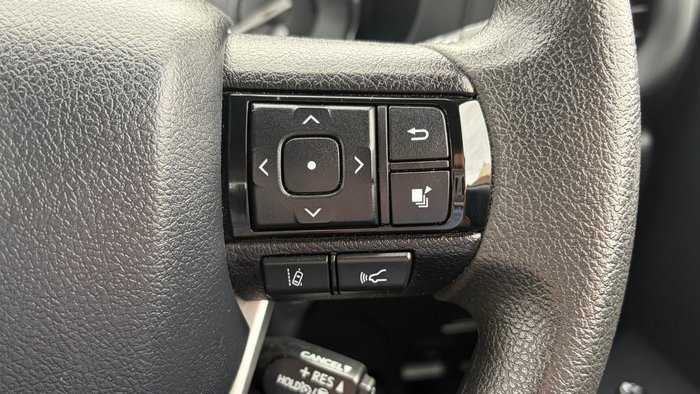 2024 Toyota Hilux 4x4 SR 2.8L T Diesel Automatic Double Cab