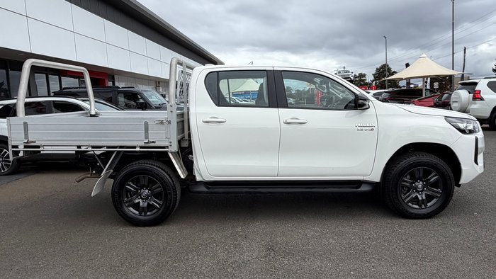 2024 Toyota Hilux 4x4 SR 2.8L T Diesel Automatic Double Cab