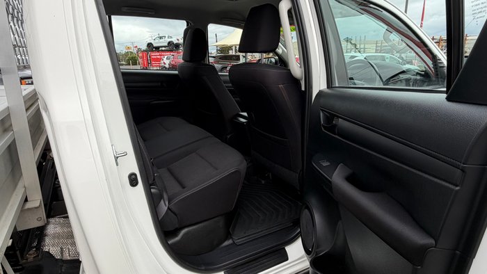 2024 Toyota Hilux 4x4 SR 2.8L T Diesel Automatic Double Cab