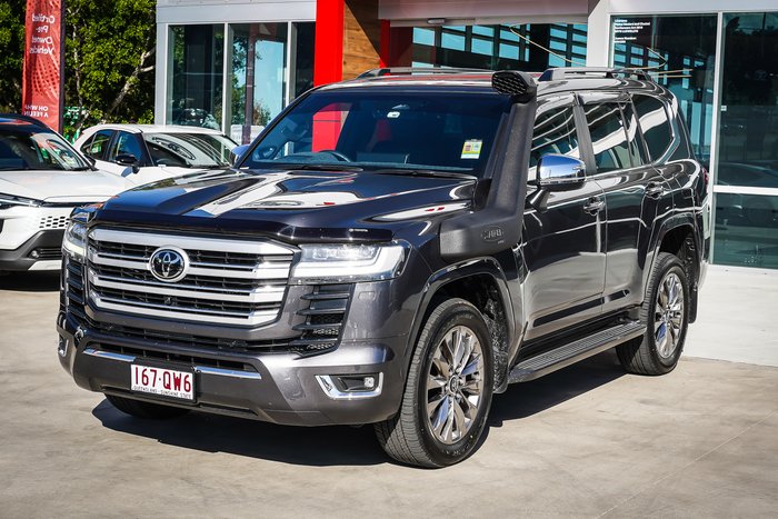 2025 Toyota LANDCRUISER Sahara ZX