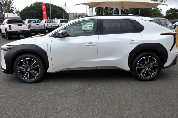 2023 Toyota bZ4x Standard AWD 71.4 kWh Li-ion batt Automatic Wagon