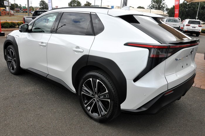 2023 Toyota bZ4x Standard AWD 71.4 kWh Li-ion batt Automatic Wagon