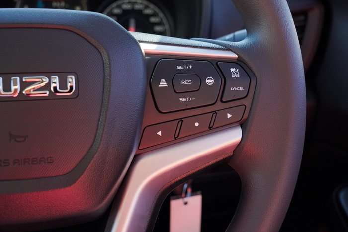 2026 Isuzu D-MAX SX