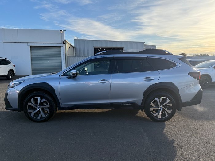 2022 Subaru Outback AWD Touring
