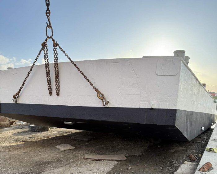 2025 Barge Dumb
