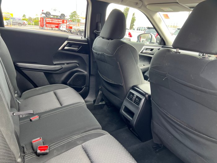 2022 MITSUBISHI OUTLANDER ES 7 SEAT (2WD)