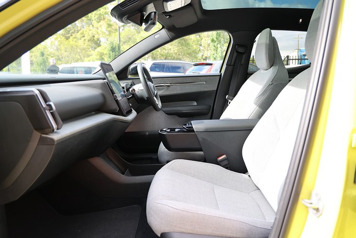 2023 Volvo EX30 Single Motor Extended Range Ultra