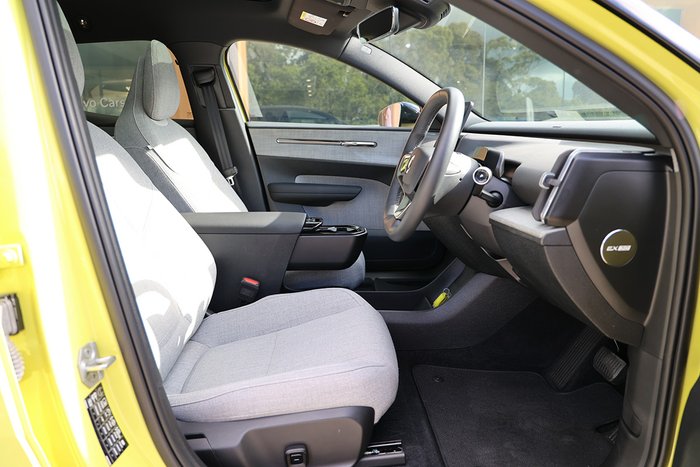 2023 Volvo EX30 Single Motor Extended Range Ultra