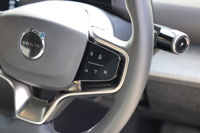 2023 Volvo EX30 Single Motor Extended Range Ultra