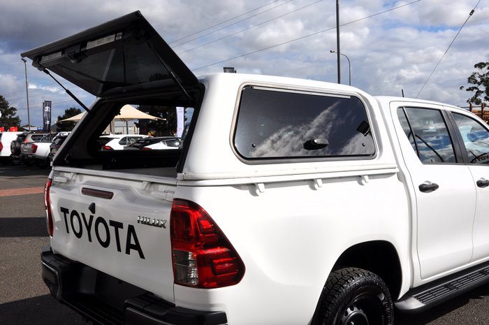 2020 Toyota Hilux 4x4 SR 2.8L T Diesel Automatic Double Cab 