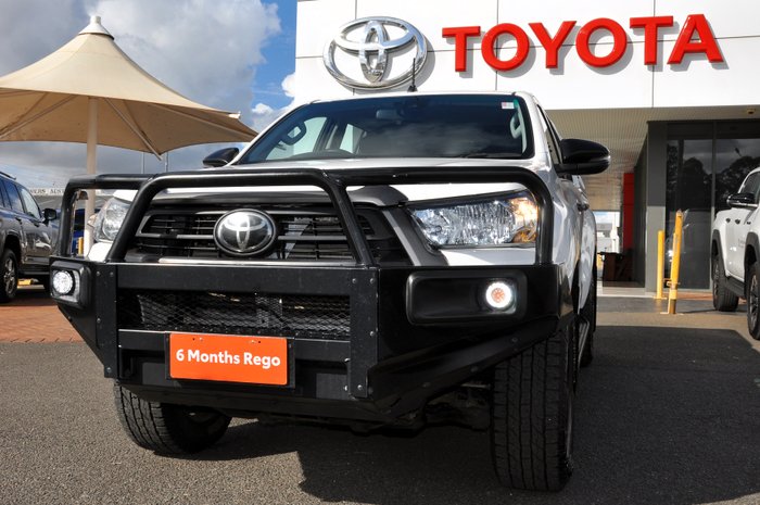 2020 Toyota Hilux 4x4 SR 2.8L T Diesel Automatic Double Cab 