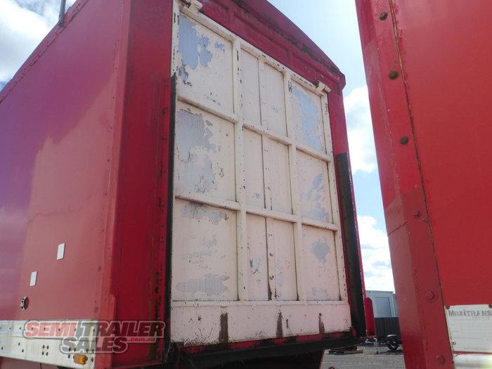 2005 Maxitrans Tip Through Bin B Double Set