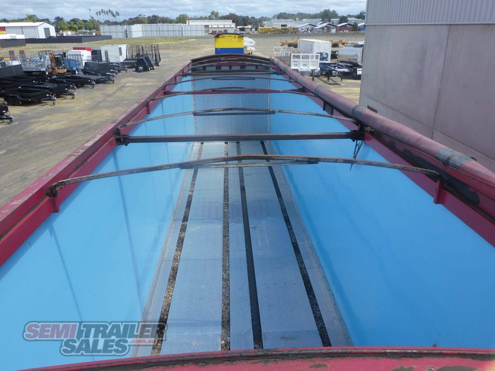 2005 Maxitrans Tip Through Bin B Double Set