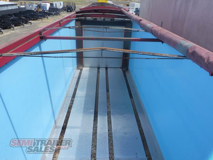 2005 Maxitrans Tip Through Bin B Double Set