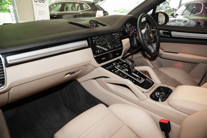 2022 Porsche Cayenne Platinum Edition