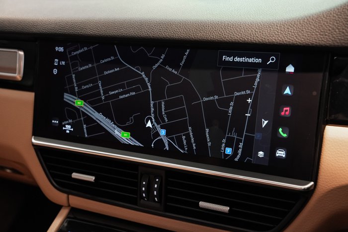 2022 Porsche Cayenne Platinum Edition