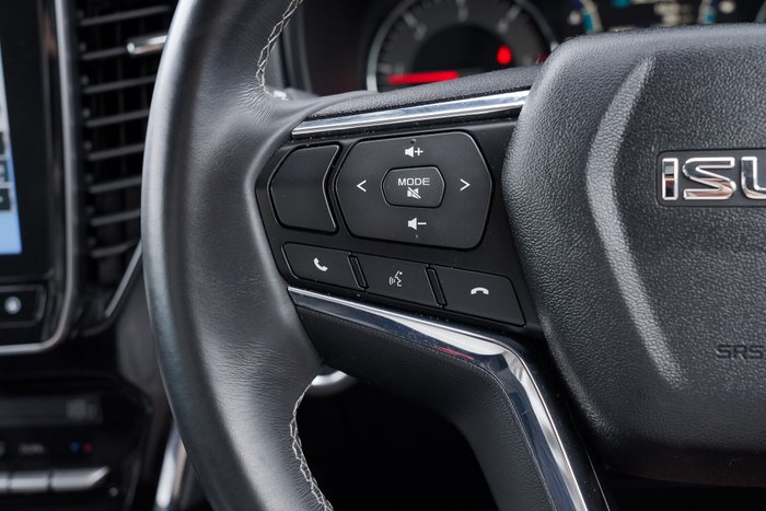 2021 Isuzu MU-X LS-U