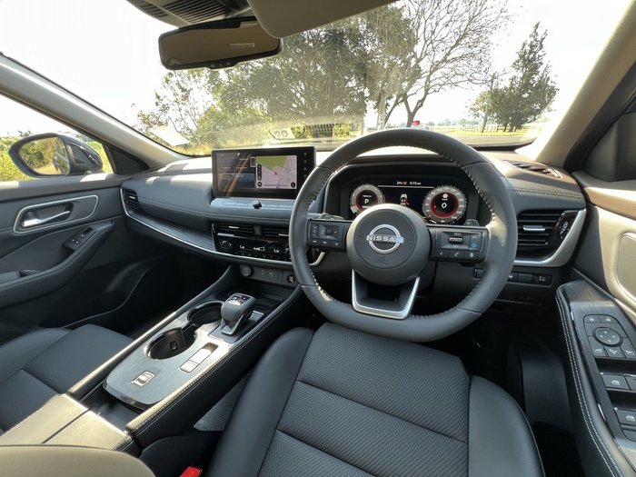 2025 NISSAN XTRAIL N-TREK