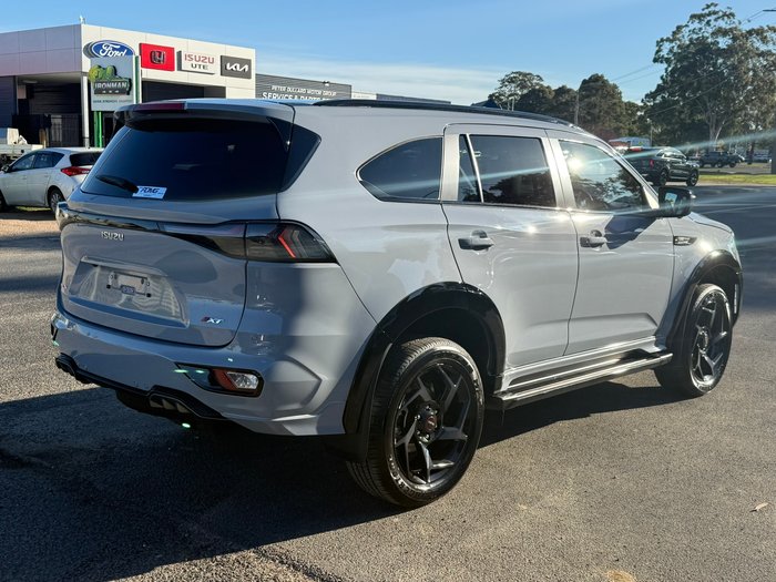 2026 Isuzu MU-X X-TERRAIN