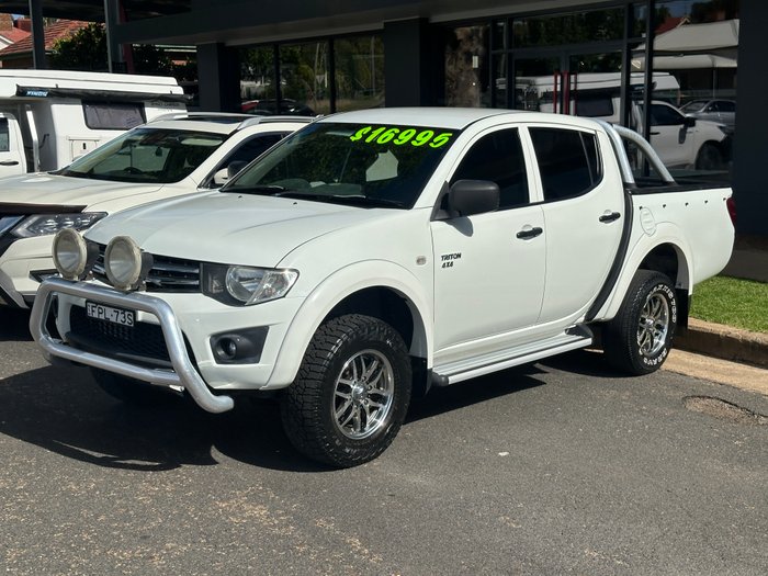 2011 MITSUBISHI TRITON GLR