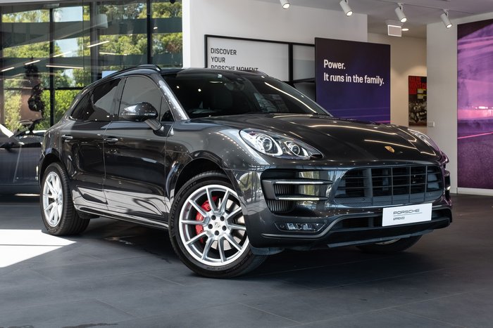 2016 Porsche Macan Turbo
