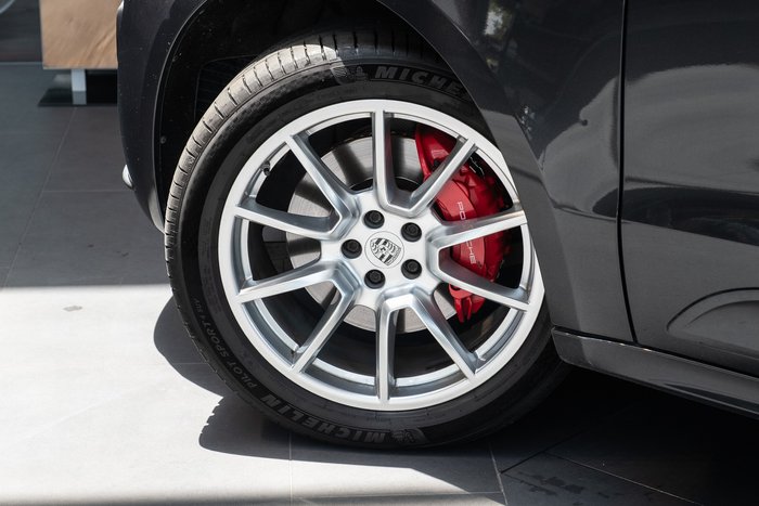 2016 Porsche Macan Turbo